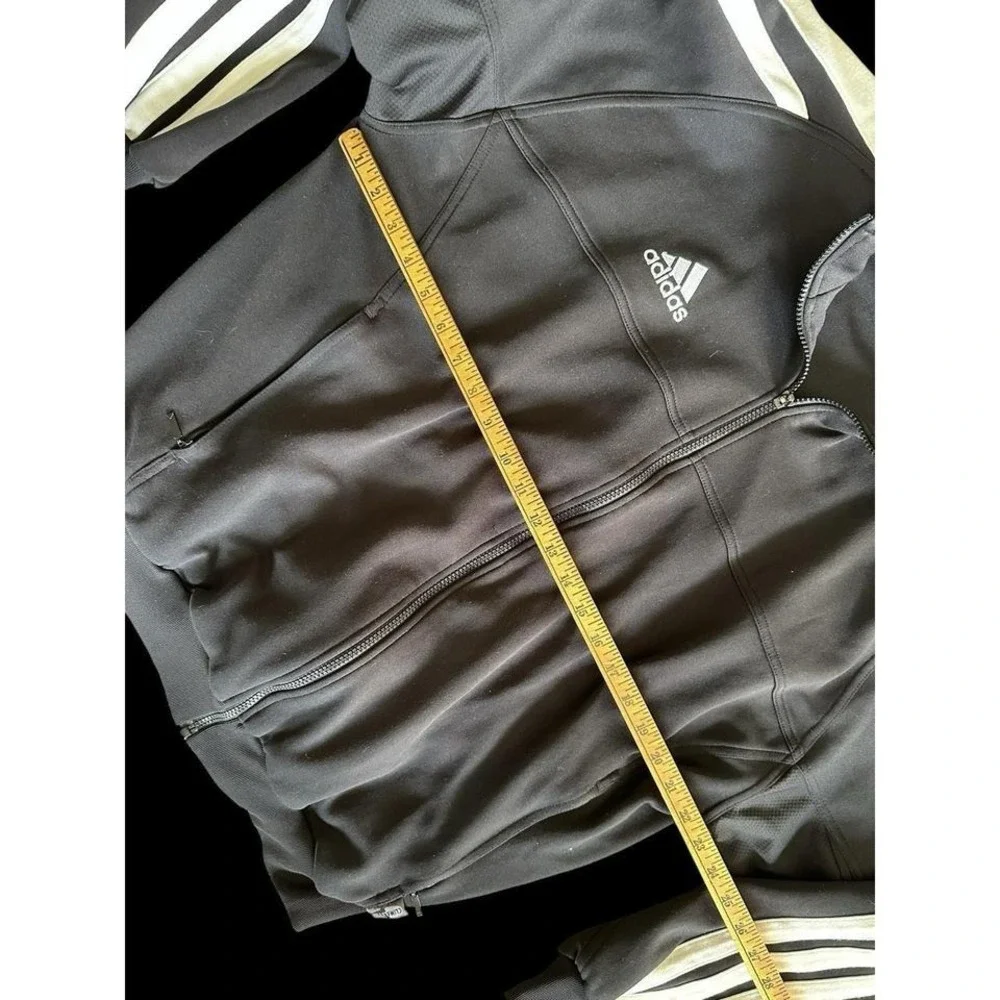 adidas not many